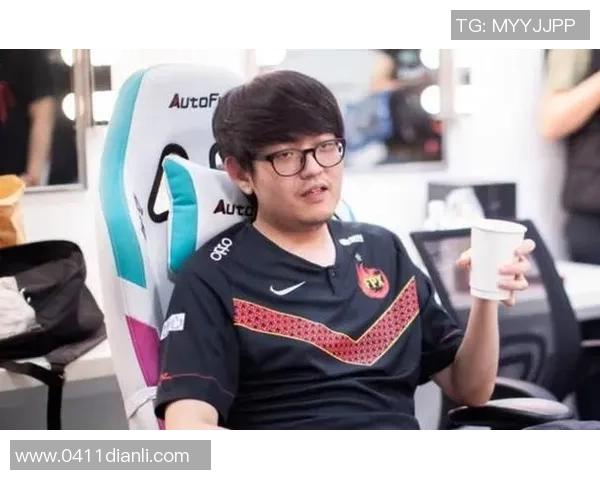 深入探讨FPX战队在英雄联盟中的意识与战术创新之路